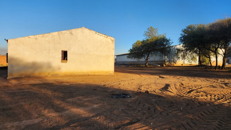 Commercial Property for Sale in Klipkop AH North West